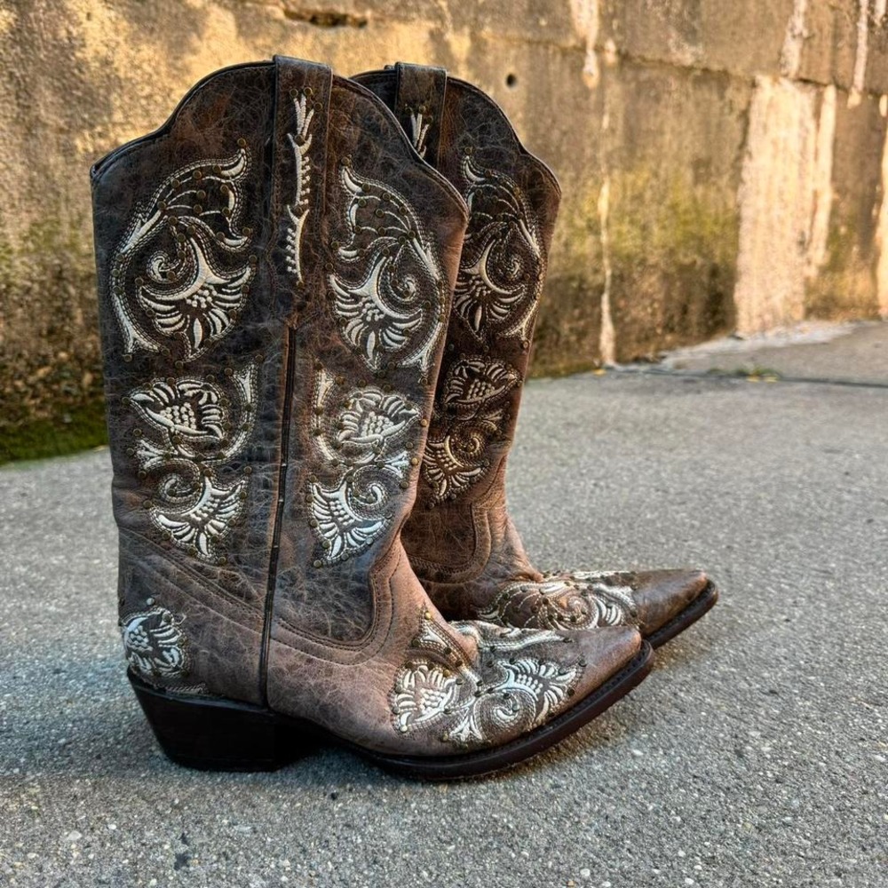 Gypsy Girl by‎ Corky Cowgirl Boots Women's Size 7 Leather Western Cowboy Studded